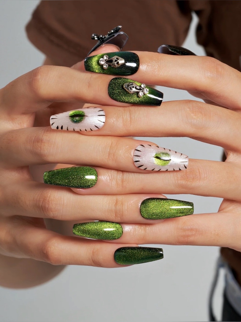 Glamermaid Press-on Nails! Cat Eye Emerald (Handmade)